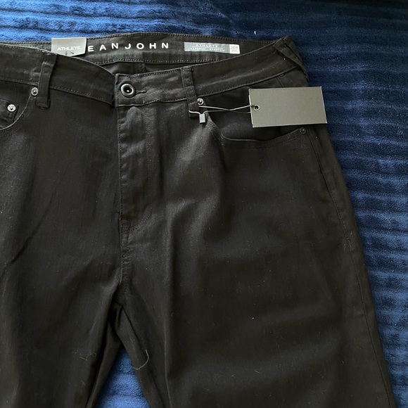 ❌ SOLD ❌ Sean John “Stay Woke” pants - Picture 4 of 5